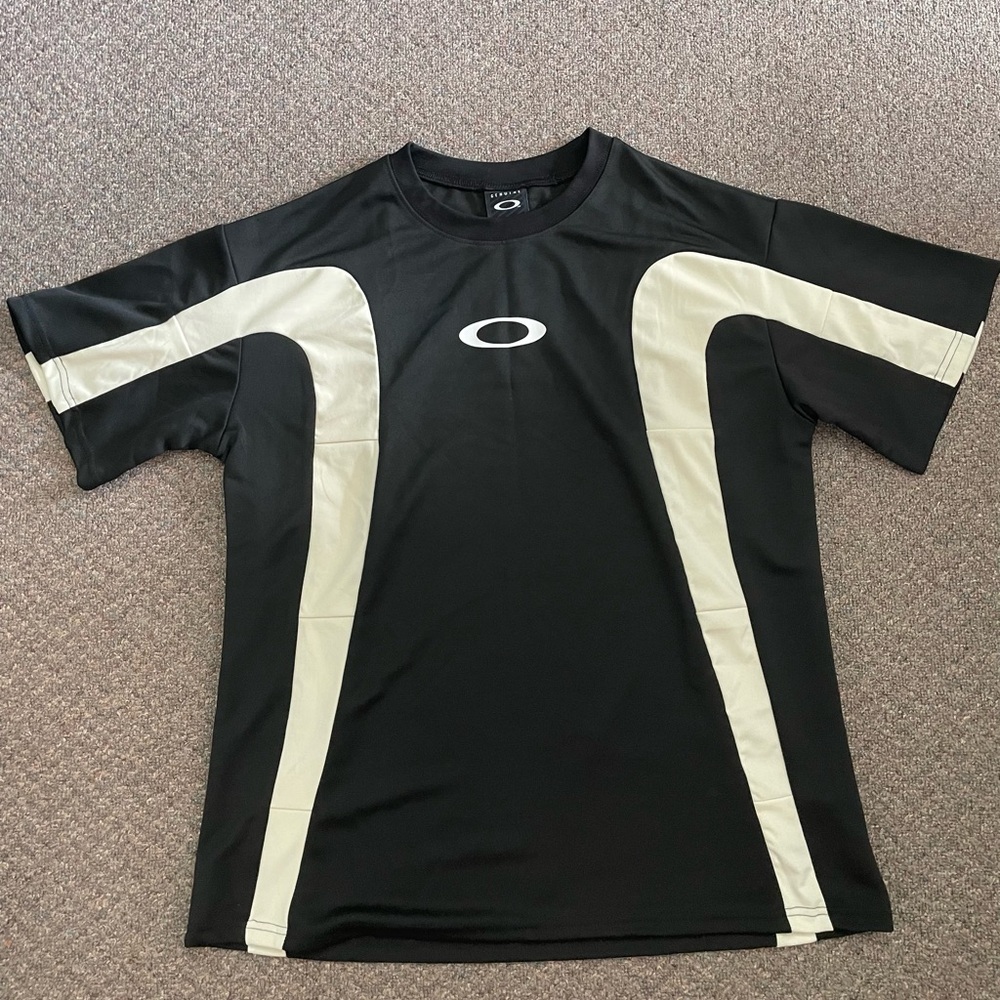 Vintage Oakley OOs shirt